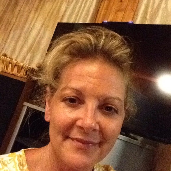 Meet your Posher, Ava Jo - Picture 3 of 3